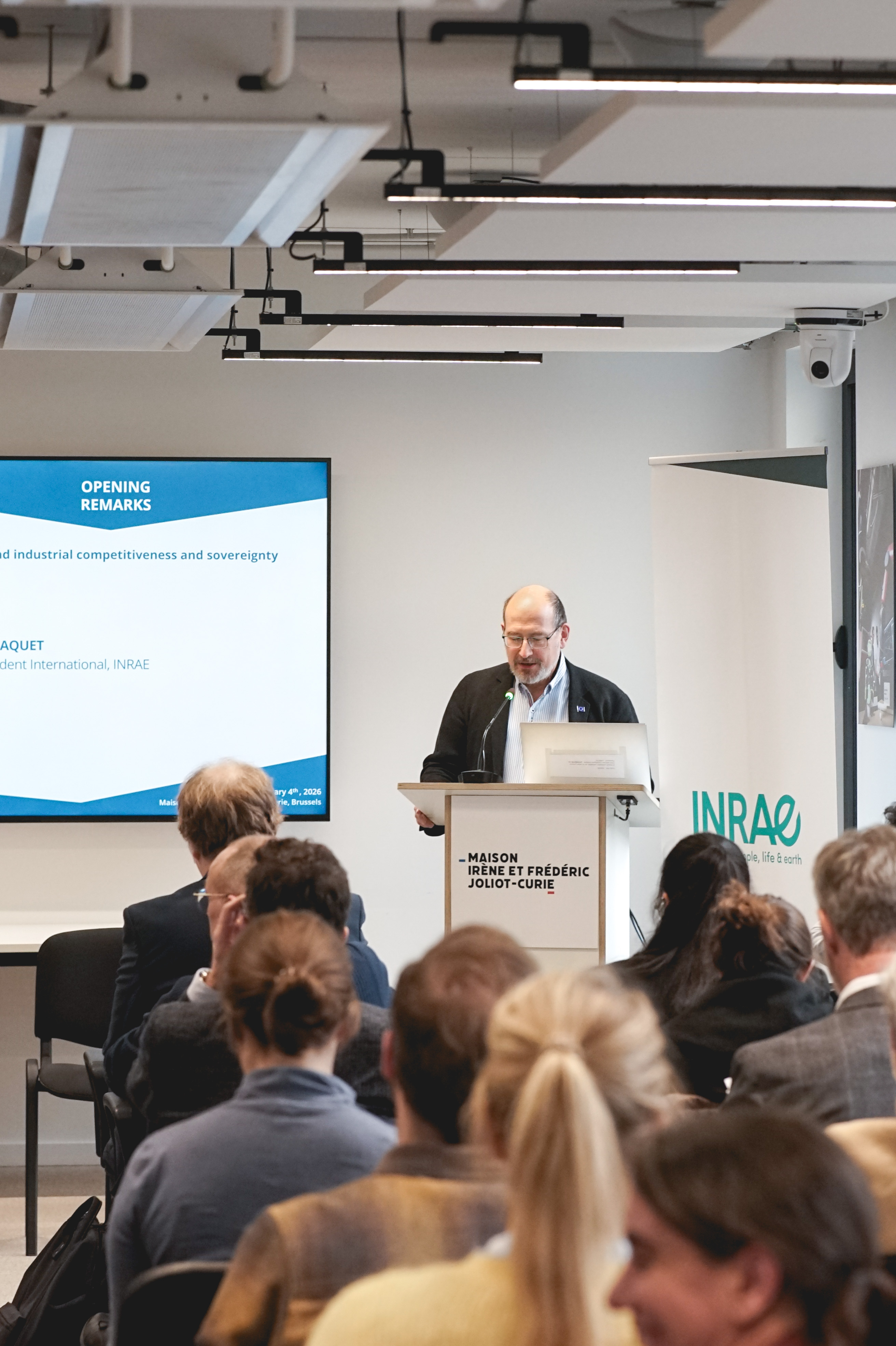 BIOTECH - 4feb2026-1.jpg